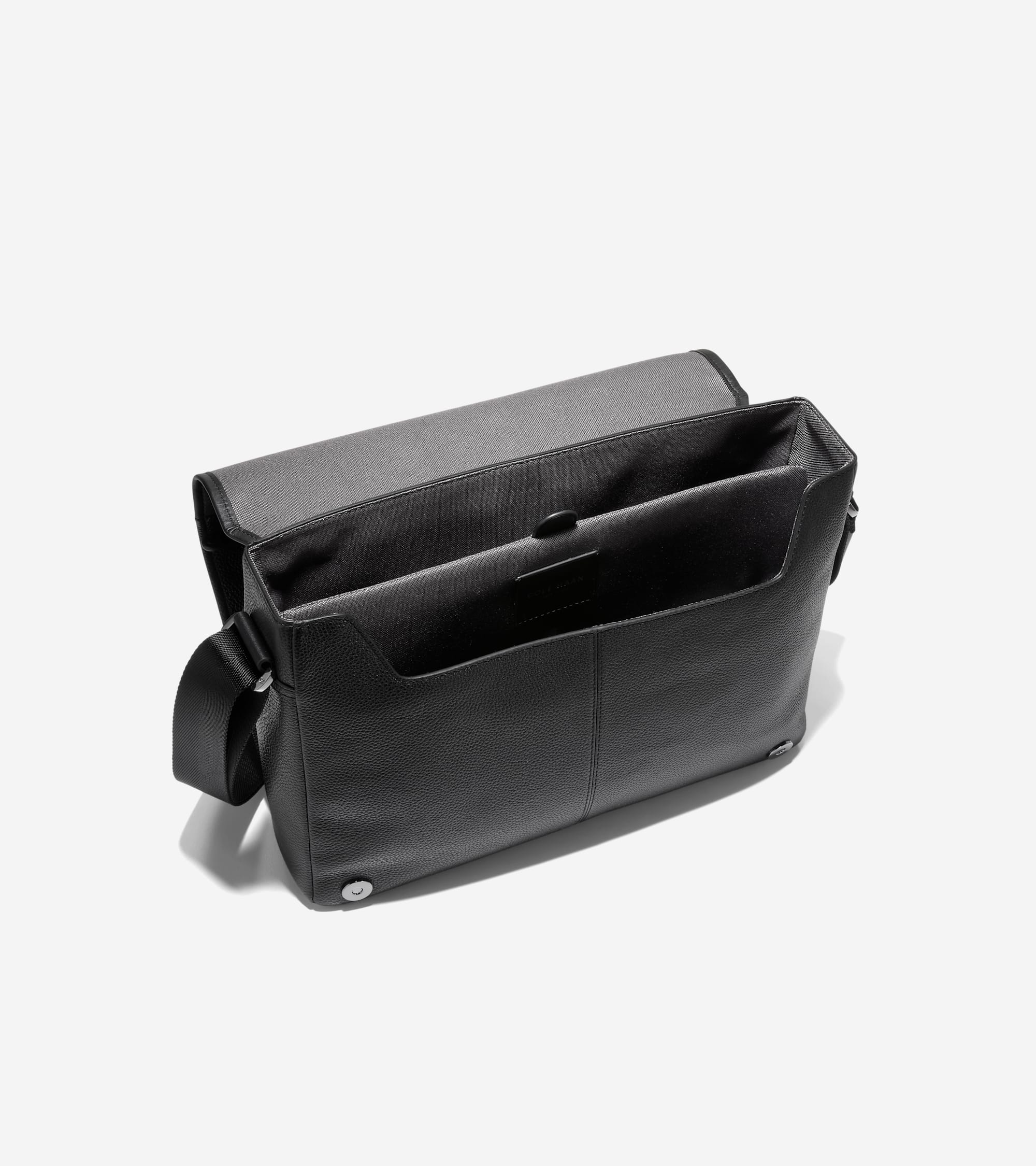 Damon Messenger Bag 斜背包