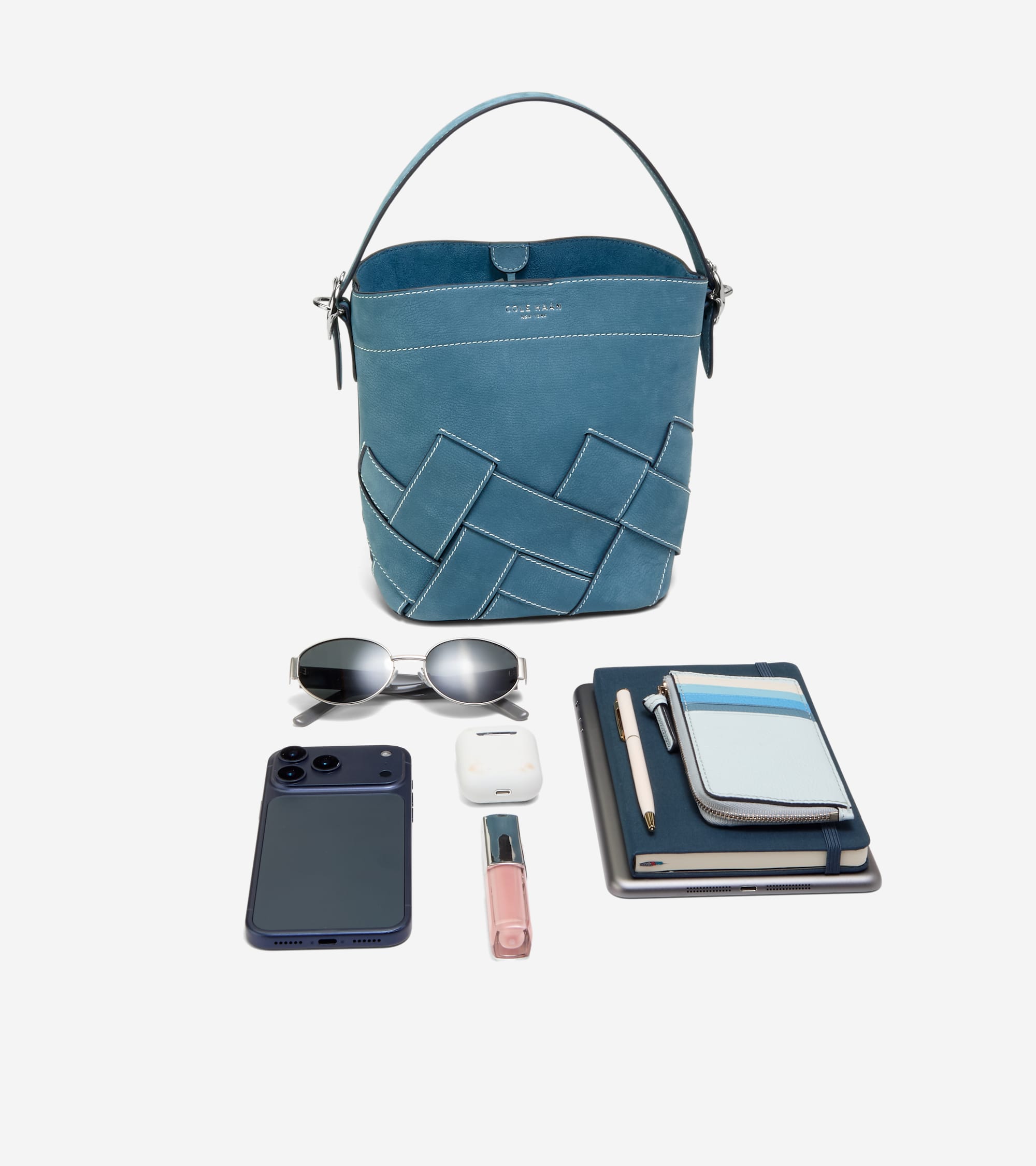 Alexandria Small Bucket Crossbody Bag 水桶包